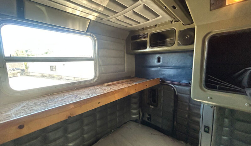 2005 PETERBILT 379EXHD W/81K MILES ON CERTIFIED OVERHAUL full