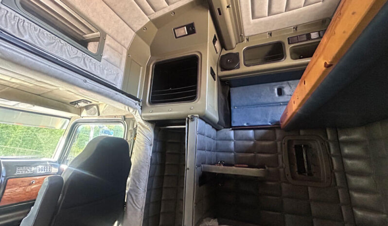 2005 PETERBILT 379EXHD W/81K MILES ON CERTIFIED OVERHAUL full