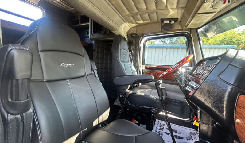 2005 PETERBILT 379EXHD W/81K MILES ON CERTIFIED OVERHAUL full