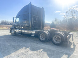2017 VOLVO VNL780 w/ 77” DBL BUNK,ONLY 107K MILES ON RECON CUMMINS ENGINE full