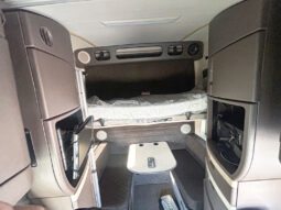 2017 VOLVO VNL780 w/ 77” DBL BUNK,ONLY 107K MILES ON RECON CUMMINS ENGINE full