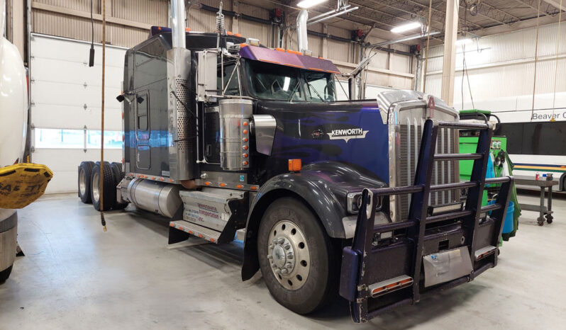 2009 KENWORTH W900L W/226K ON OVERHAUL full