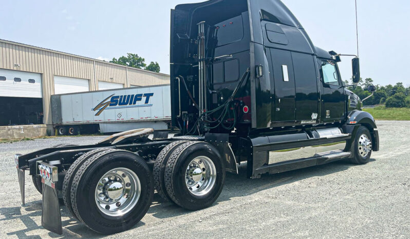 2018 WESTERN STAR 5700EX WITH 82″ RAISED ROOF STRATOSPHERE SLEEPER full