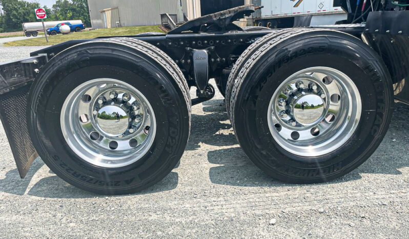 2018 WESTERN STAR 5700EX WITH 82″ RAISED ROOF STRATOSPHERE SLEEPER full