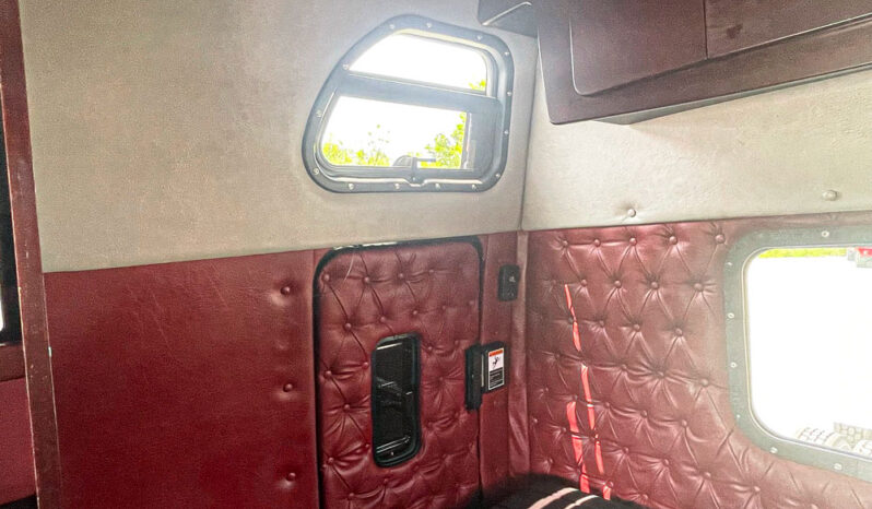 2018 WESTERN STAR 5700EX WITH 82″ RAISED ROOF STRATOSPHERE SLEEPER full