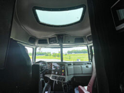 2018 WESTERN STAR 5700EX WITH 82″ RAISED ROOF STRATOSPHERE SLEEPER full