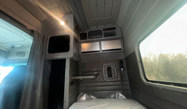 2007 PETERBILT 379 W/200K ON OVERHAUL full