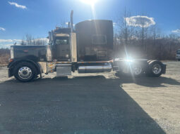2007 PETERBILT 379 W/266K MILES ON CAT CERTIFIED OVERHAUL full