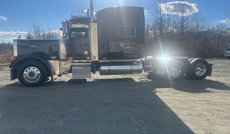 2007 PETERBILT 379 W/266K MILES ON CAT CERTIFIED OVERHAUL full