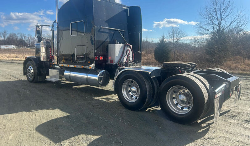 2007 PETERBILT 379 W/266K MILES ON CAT CERTIFIED OVERHAUL full