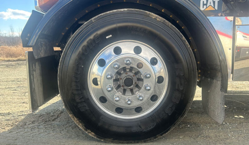 2007 PETERBILT 379 W/266K MILES ON CAT CERTIFIED OVERHAUL full