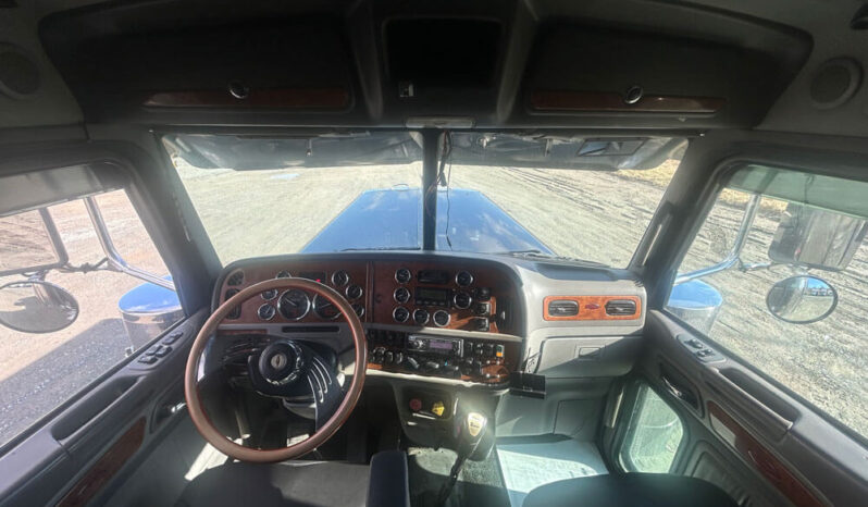 2007 PETERBILT 379 W/266K MILES ON CAT CERTIFIED OVERHAUL full
