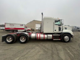 2015 MACK CXU613 W/ONLY 198K MILES full