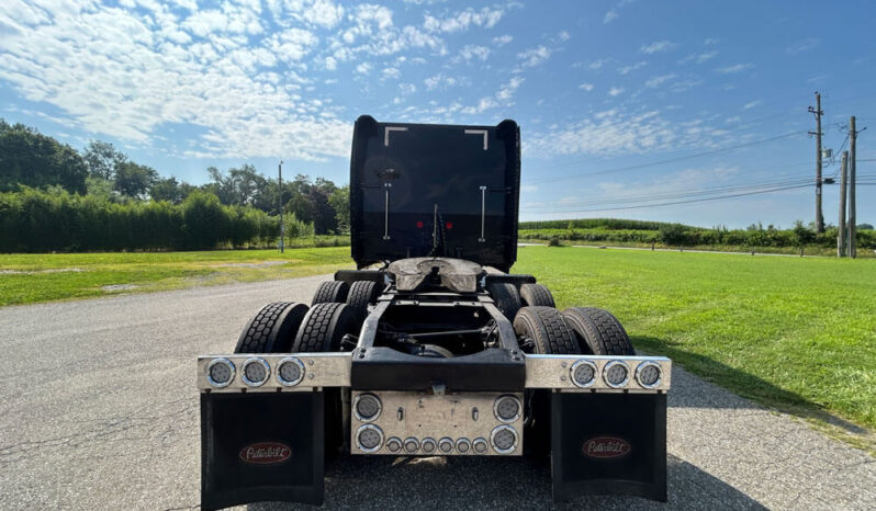 2007 PETERBILT 379 70″ SLEEPER – WITH OVERHAULED 550 HP CAT ENGINE & NATIONWIDE MANUFACTURER’S WARRANTY full