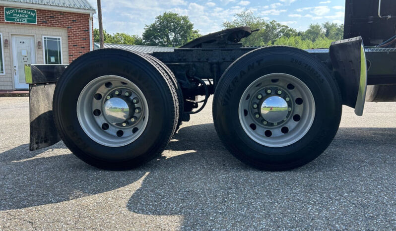 2007 PETERBILT 379 70″ SLEEPER – WITH OVERHAULED 550 HP CAT ENGINE & NATIONWIDE MANUFACTURER’S WARRANTY full