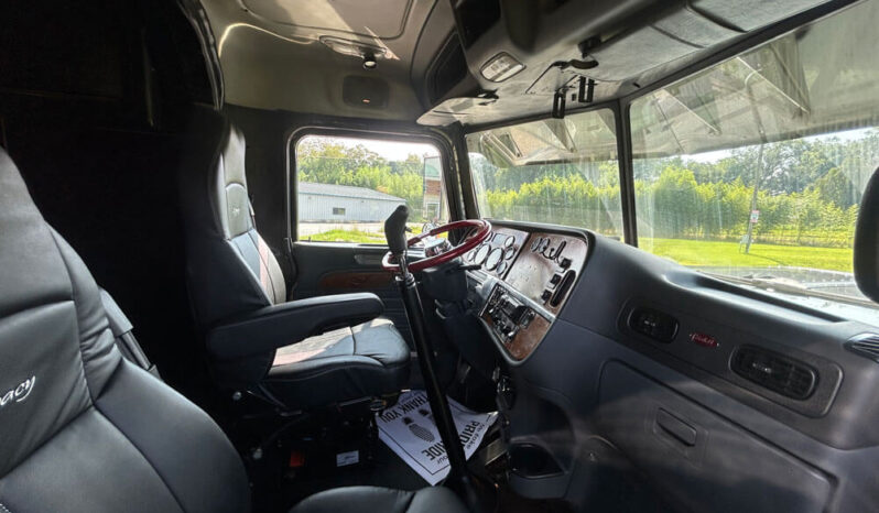 2007 PETERBILT 379 70″ SLEEPER – WITH OVERHAULED 550 HP CAT ENGINE & NATIONWIDE MANUFACTURER’S WARRANTY full