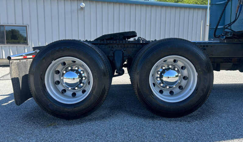 2006 FREIGHTLINER FLD132XL W/43K MILES ON OVERHAUL full