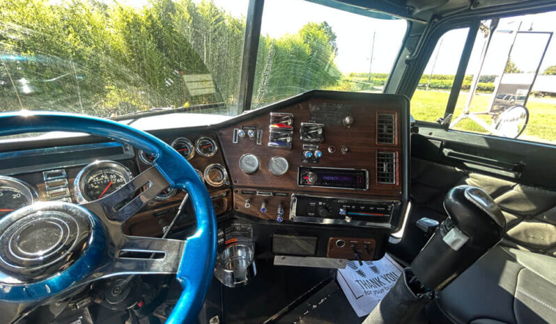 2006 FREIGHTLINER FLD132XL W/43K MILES ON OVERHAUL full