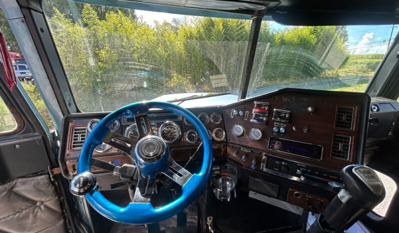 2006 FREIGHTLINER FLD132XL W/43K MILES ON OVERHAUL full