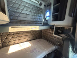 2006 FREIGHTLINER FLD132XL W/43K MILES ON OVERHAUL full