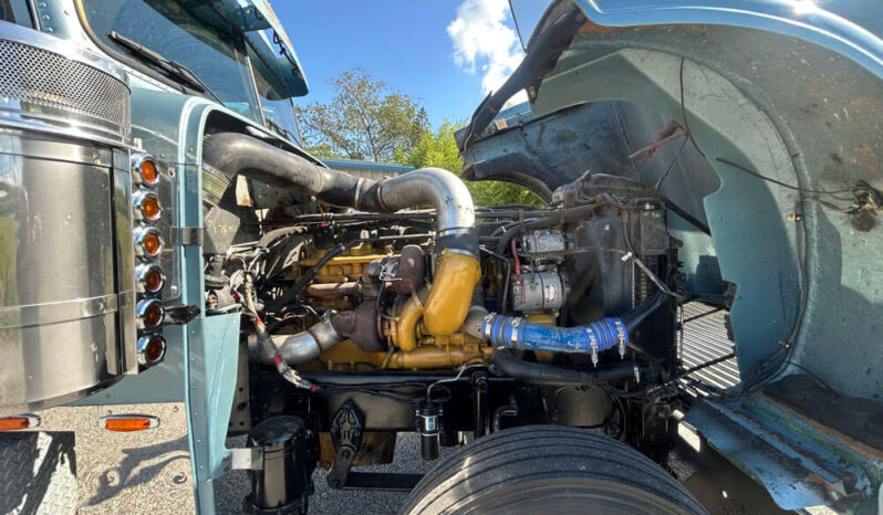 2006 FREIGHTLINER FLD132XL W/43K MILES ON OVERHAUL full