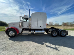 2015 PETERBILT 389 w/550 HP CUMMINS – TWO YEAR UNLIMITED MILEAGE NATIONWIDE WARRANTY full