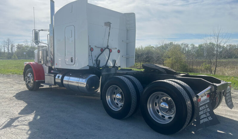 2015 PETERBILT 389 w/550 HP CUMMINS – TWO YEAR UNLIMITED MILEAGE NATIONWIDE WARRANTY full