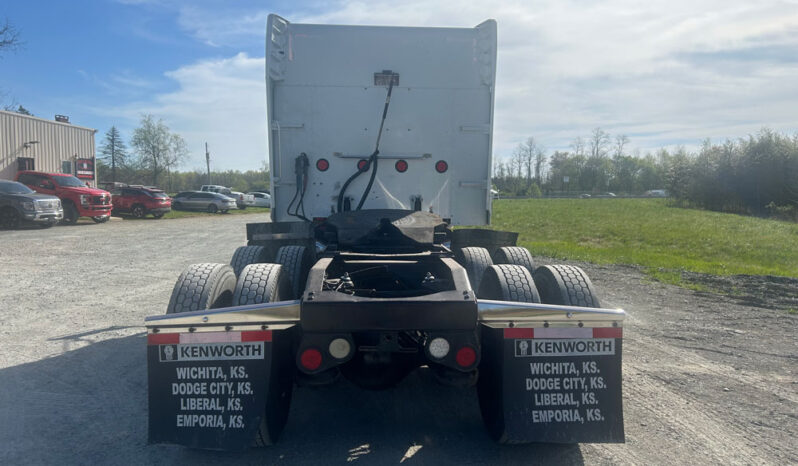 2015 PETERBILT 389 w/550 HP CUMMINS – TWO YEAR UNLIMITED MILEAGE NATIONWIDE WARRANTY full