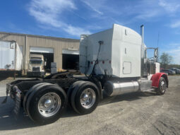 2015 PETERBILT 389 w/550 HP CUMMINS – TWO YEAR UNLIMITED MILEAGE NATIONWIDE WARRANTY full