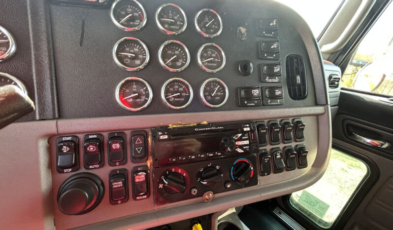 2015 PETERBILT 389 w/550 HP CUMMINS – TWO YEAR UNLIMITED MILEAGE NATIONWIDE WARRANTY full