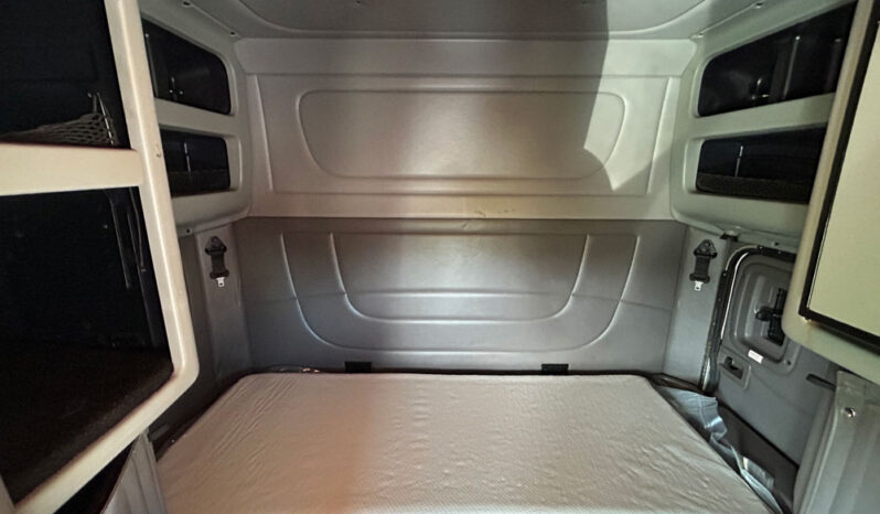 2015 PETERBILT 389 w/550 HP CUMMINS – TWO YEAR UNLIMITED MILEAGE NATIONWIDE WARRANTY full