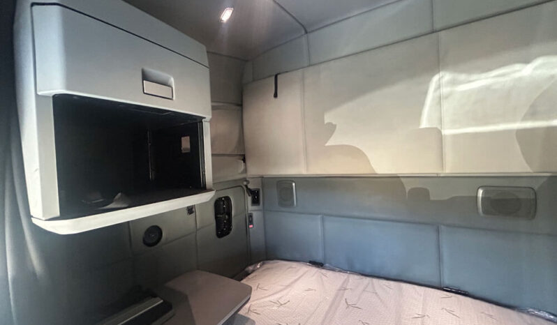 2016 KENWORTH T680 W/95K ON CERTIFIED OVERHAUL full