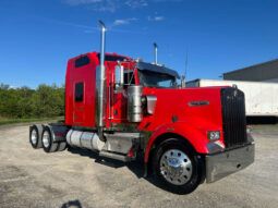 2007 KENWORTH W900L W/207K MILES ON CERTIFIED OVERHAUL full