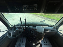 2014 VOLVO VNL780 W/72″ SLEEPER – 38K MILES ON CERTIFIED OVERHAUL full