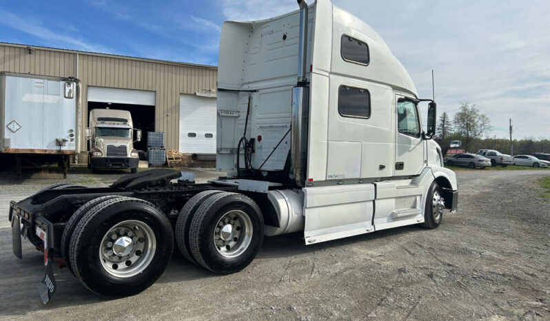 2007 VOLVO VNL780 W/397K MILES ON CERTIFIED OVERHAUL full