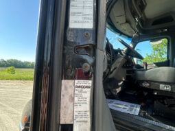 2015 PETERBILT 579 W/149K ON CERTFIED OVERHAUL full