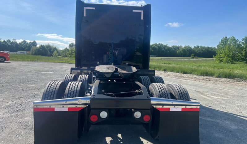 2015 PETERBILT 579 W/149K ON CERTFIED OVERHAUL full