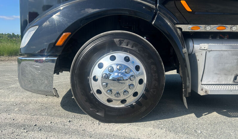 2015 PETERBILT 579 W/149K ON CERTFIED OVERHAUL full