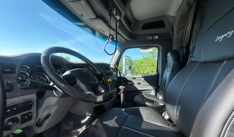 2015 PETERBILT 579 W/149K ON CERTFIED OVERHAUL full
