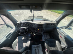 2015 PETERBILT 579 W/149K ON CERTFIED OVERHAUL full