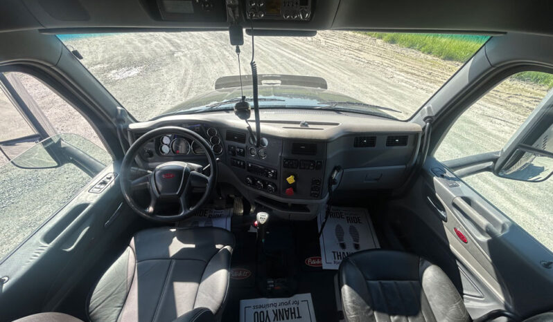 2015 PETERBILT 579 W/149K ON CERTFIED OVERHAUL full