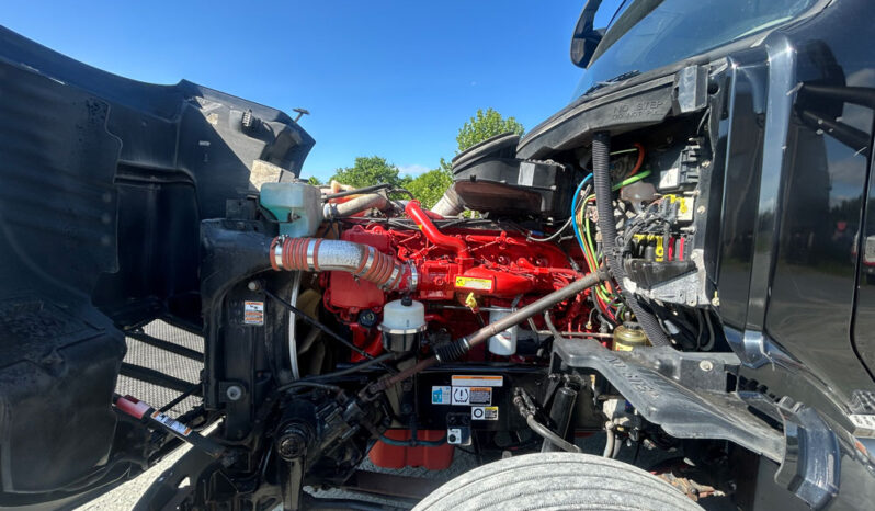 2015 PETERBILT 579 W/149K ON CERTFIED OVERHAUL full