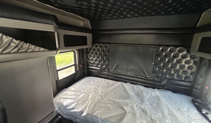 2019 KENWORTH W900L W/68K MILES ON CERTIFIED OVERHAUL full
