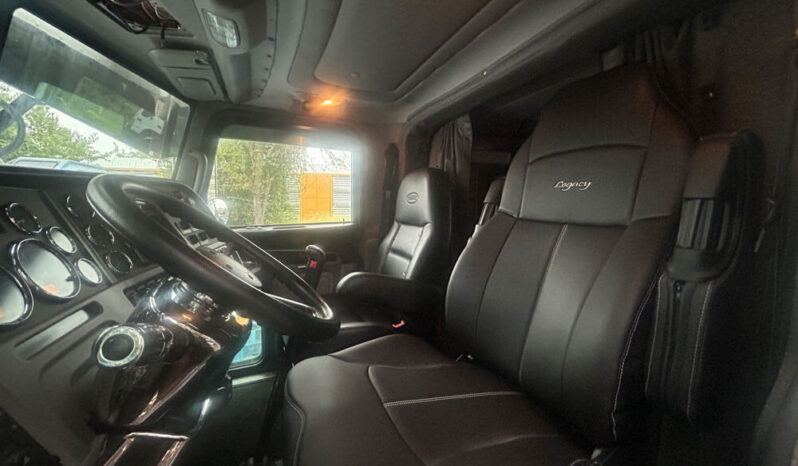 2016 PETERBILT 389 W/OPTIONAL 3 YR WARRANTY full