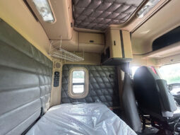 2018 FREIGHTLINER CORONADO 122SD W/70″ SLEEPER full