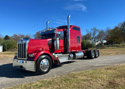 2017 KENWORTH W900 STUDIO SLEEPER W/186K MILES ON REMAN CUMMINS ISX 15 ENGINE