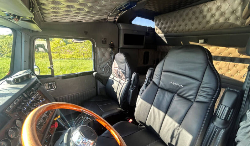 2006 KENWORTH W900L W/150K MILES ON CERTIFIED CUMMINS OVERHAUL full