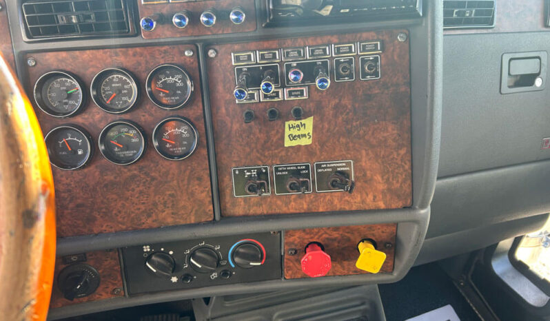 2006 KENWORTH W900L W/150K MILES ON CERTIFIED CUMMINS OVERHAUL full