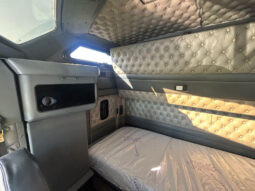 2006 KENWORTH W900L W/150K MILES ON CERTIFIED CUMMINS OVERHAUL full