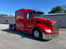 2019 PETERBILT 579 W/80″ MID-ROOF SLEEPER full